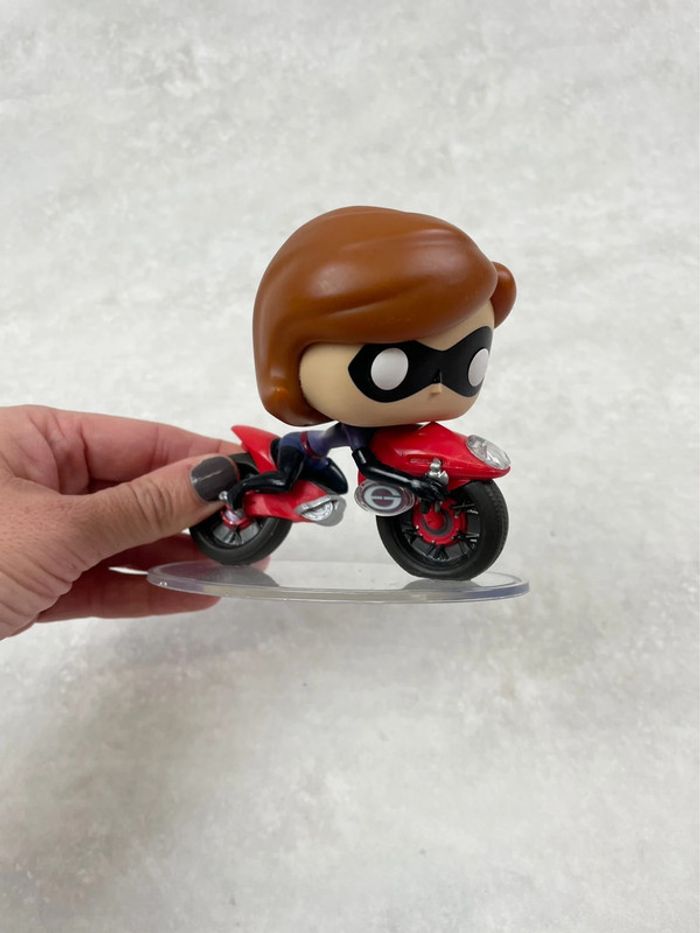 Funko pop Disney Les indestructibles Elastic girl - photo numéro 9