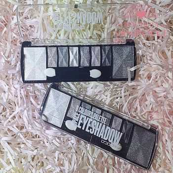 Fard a paupières gris