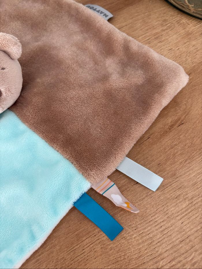 Doudou ours Basile jamais utilisé - photo numéro 4