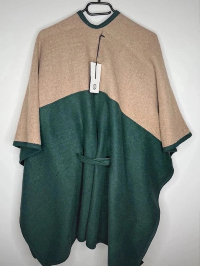 💚Magnifique Pancho beige - vert canard - G&K T/U 💚 - photo numéro 5