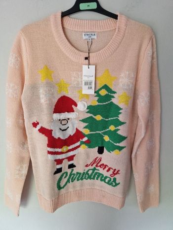 Magnifique pull de Noël taille 40 neuf avec étiquette