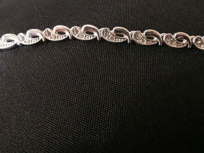 Bracelet argentée et strass
