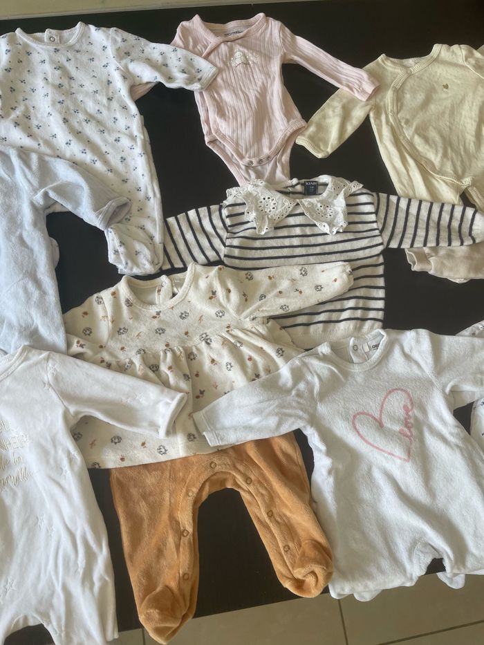 Lot de vêtement bébé fille 3 mois - photo numéro 3