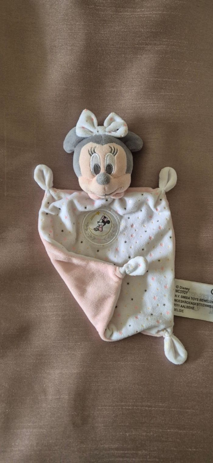 Doudou plat Souris Minnie rose blanc gris étoiles DISNEY - photo numéro 2
