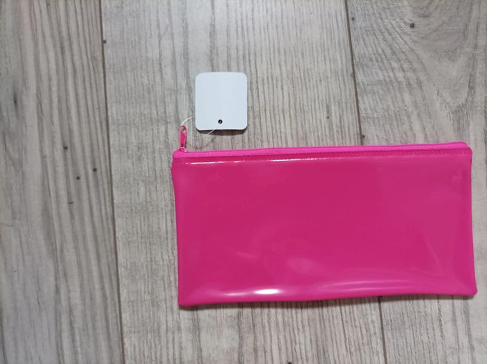 Jolie trousse d école rose neuve - photo numéro 2