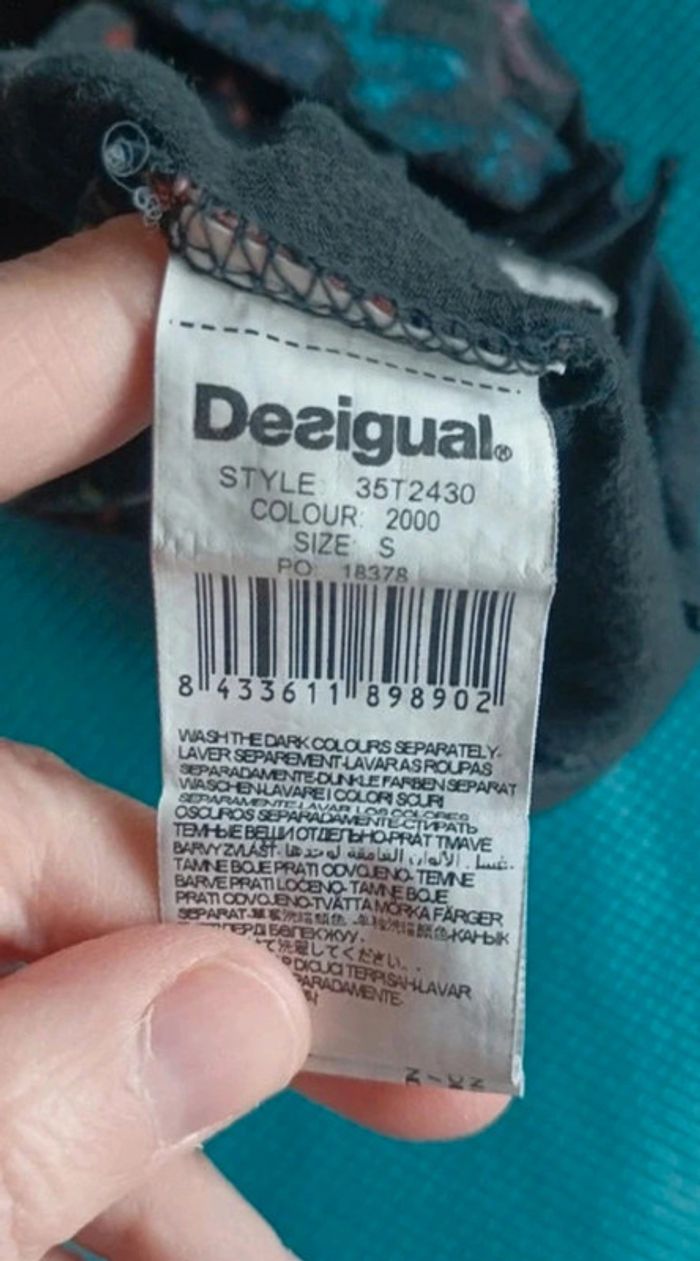 T-shirt manches longues Desigual taille S en bon état - photo numéro 7