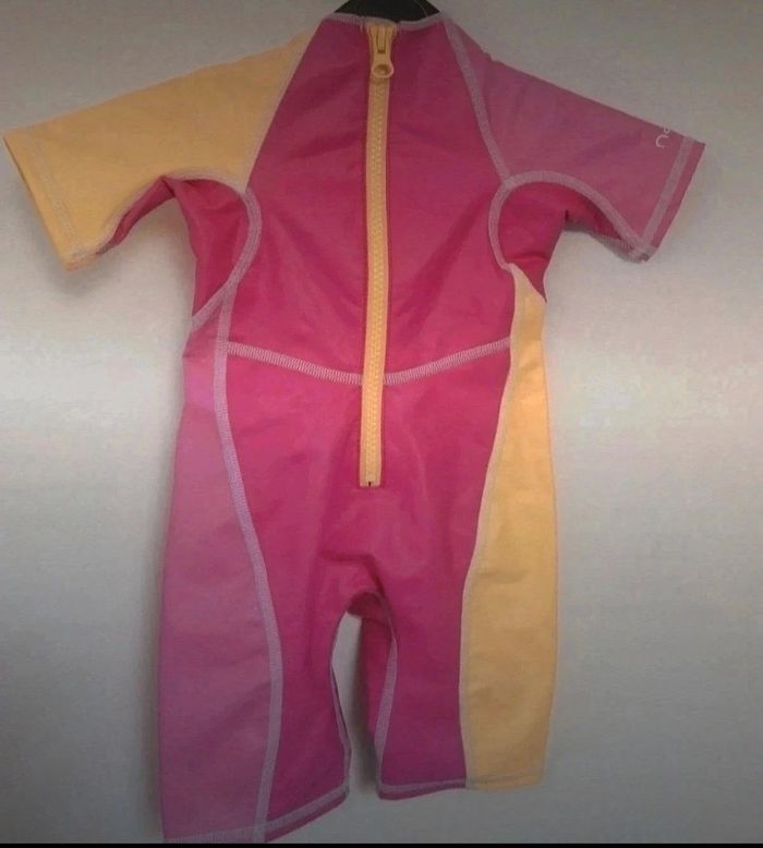Combinaison eau - photo numéro 2