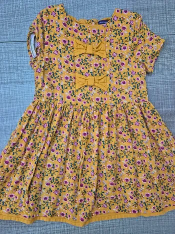 Robe Sergent Major 6 ans comme neuve