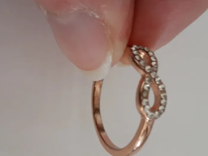 Jolie bague fine couleur or rosé infini avec strass taille 57 - photo numéro 5