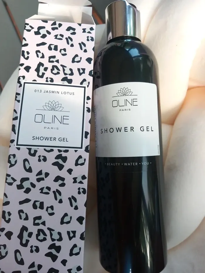 Crème micellaire et produit douche lotus - photo numéro 3
