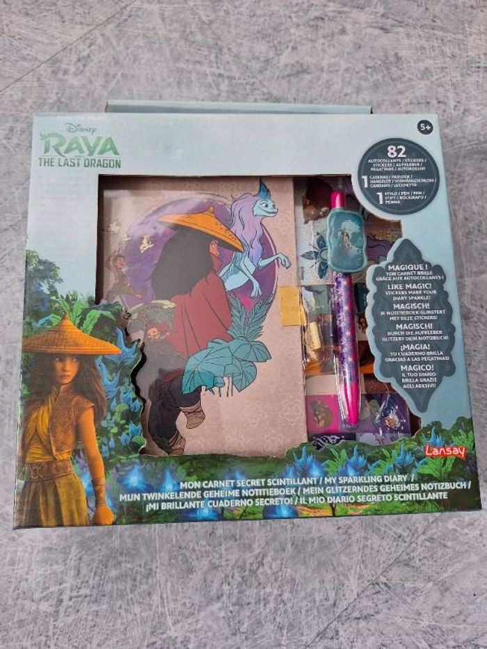 Disney Raya mon carnet secret scintillant