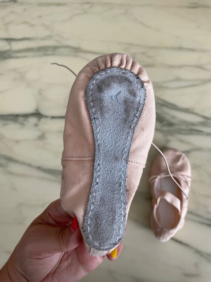 Chaussons de danse t 28 - photo numéro 3