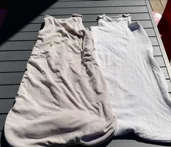 2 gigoteuses 12/ 24 mois