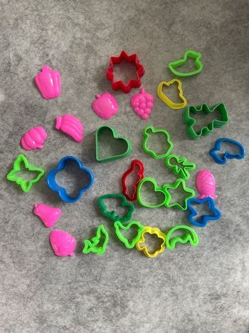 Emporte-pièce, pâte à modeler