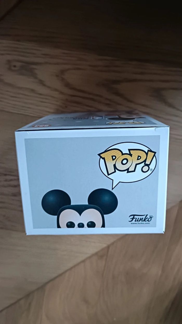 Funko pop Mickey Basketball 553 - photo numéro 3