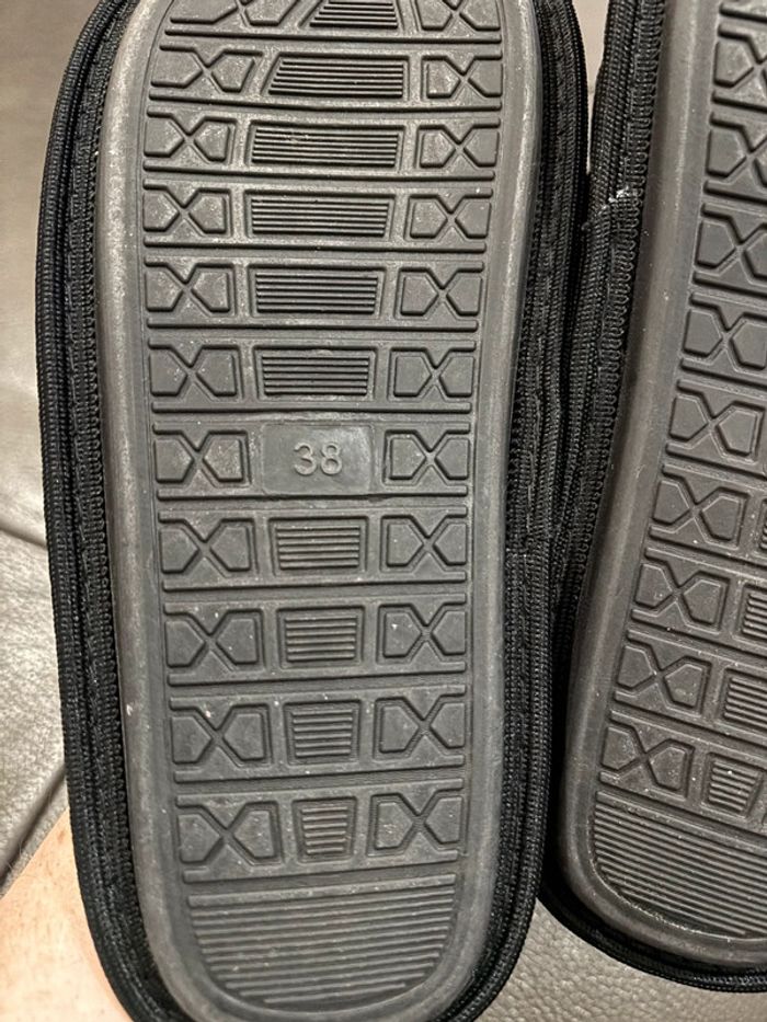 Pantoufles pointure 38 - photo numéro 5