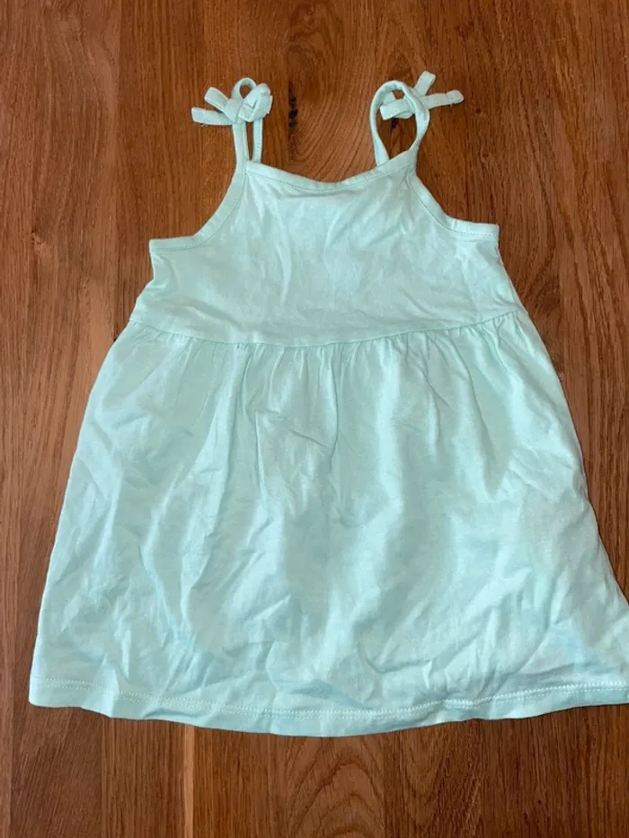 Robe été 6 mois - photo numéro 2