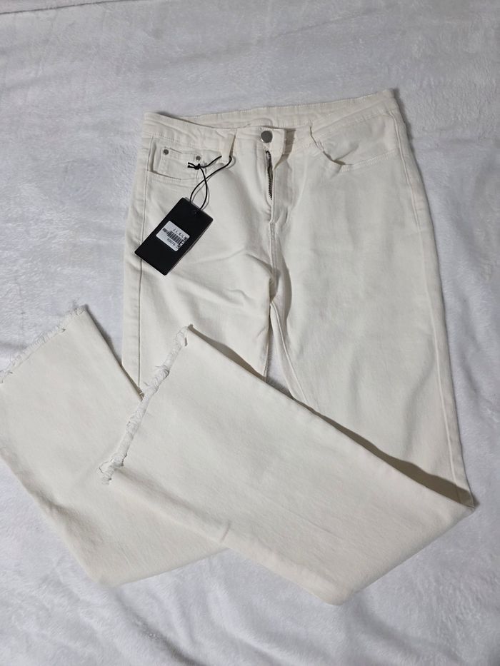 Jean patte d’éléphant blanc