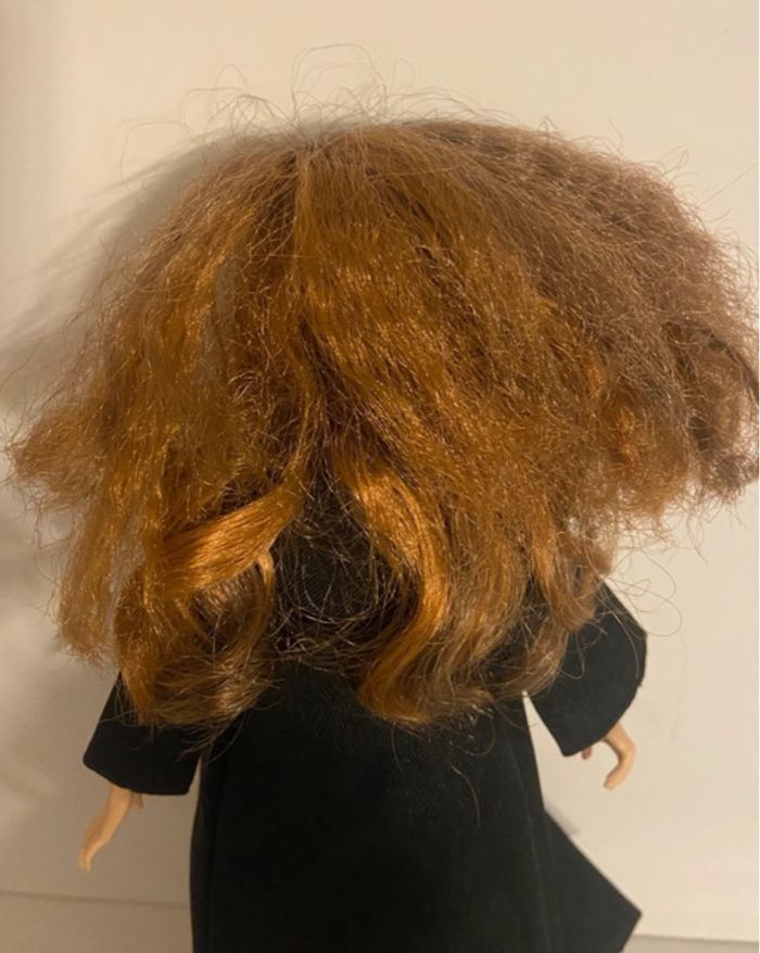 Poupée Hermione Harry Potter - mattel - bon état - photo numéro 3