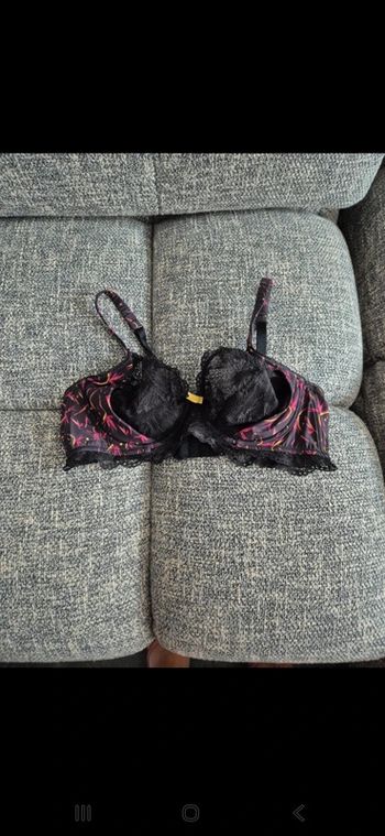 Soutien gorge rougegorge