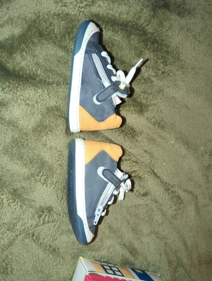 Chaussures spécial bébé - photo numéro 3
