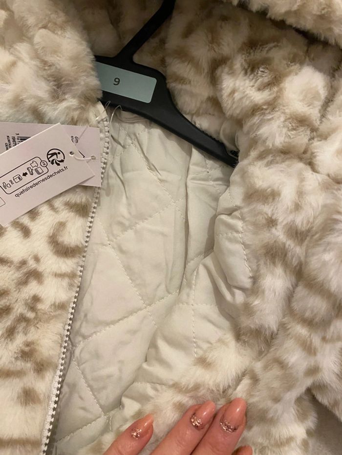 Veste fausse fourrure doudoune bébé fille 9 mois Tex léopard - photo numéro 9