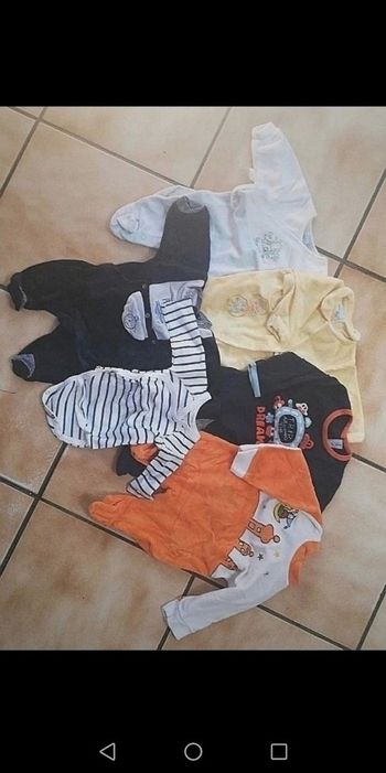 Pyjamas 1 mois