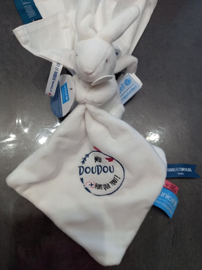 Lapin "Doudou et compagnie"
