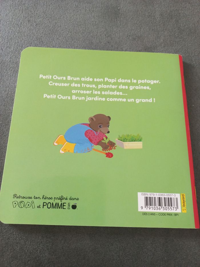 Livre bébé petit ours brun jardine avec papi - photo numéro 2