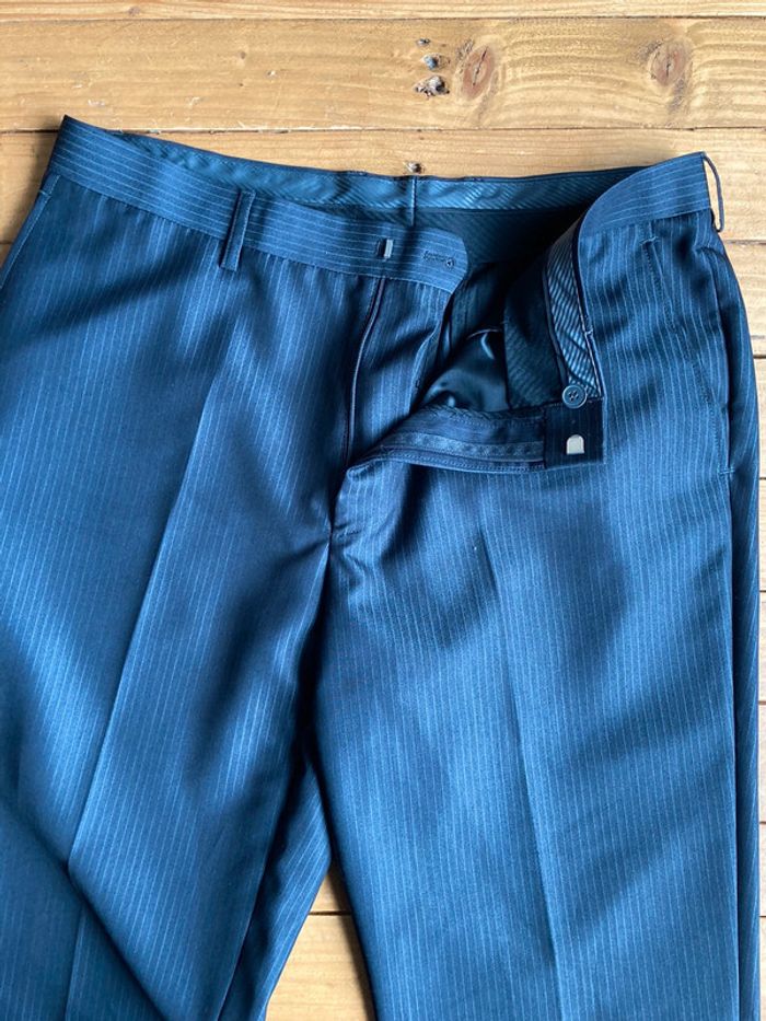 Costume veste pantalon cravate - photo numéro 8