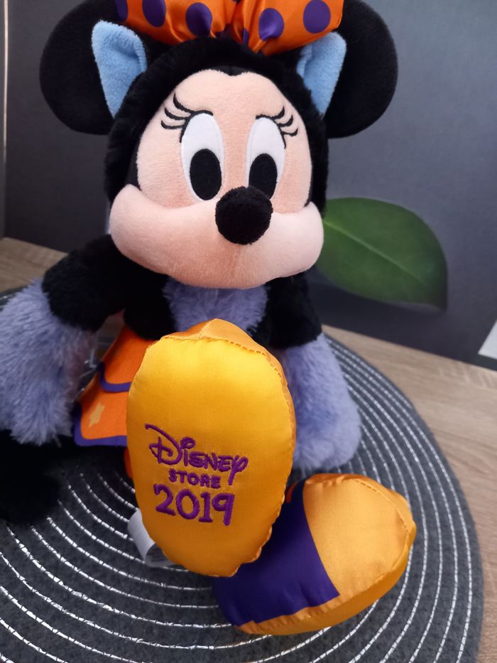 Peluche Minnie halloween 🎃 disney store 2019
Mesure 38cm - photo numéro 3