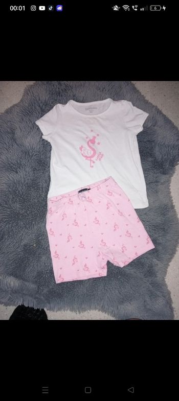 Ensemble short rose et blanc