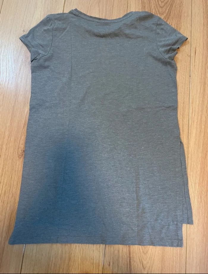T shirt gris - photo numéro 3