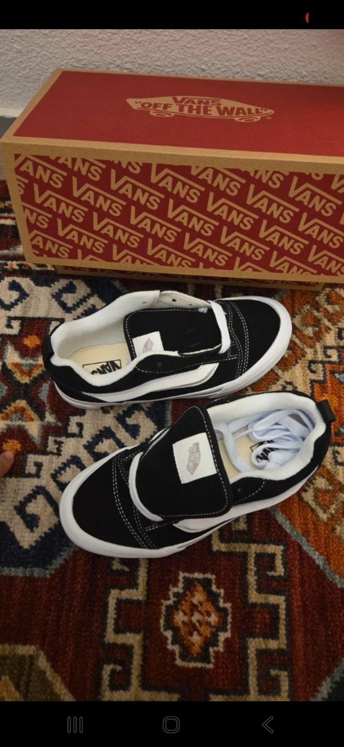 Vans neufs - photo numéro 9