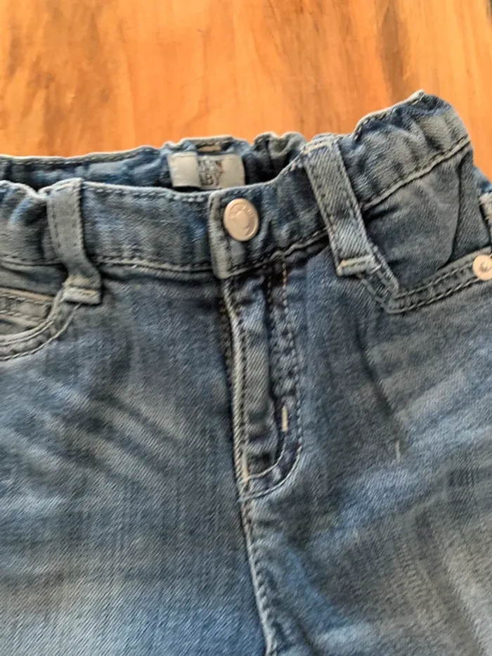 Jean Armani taille 12 mois - photo numéro 3