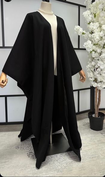 Cape Manteau Noire