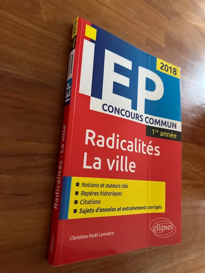 Livre iep concours commun. Première année, radicalité la ville - photo numéro 2