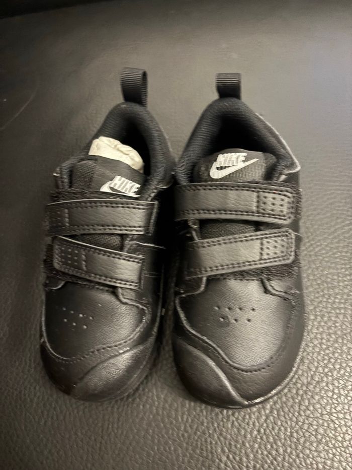 Nike noires – Taille 25 baskets neuves