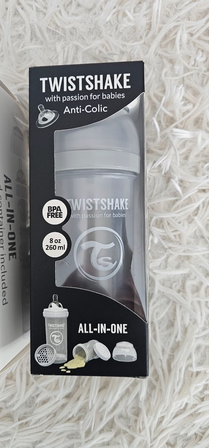 Lot de 2 biberons anticoliques Twistshake neufs - photo numéro 3