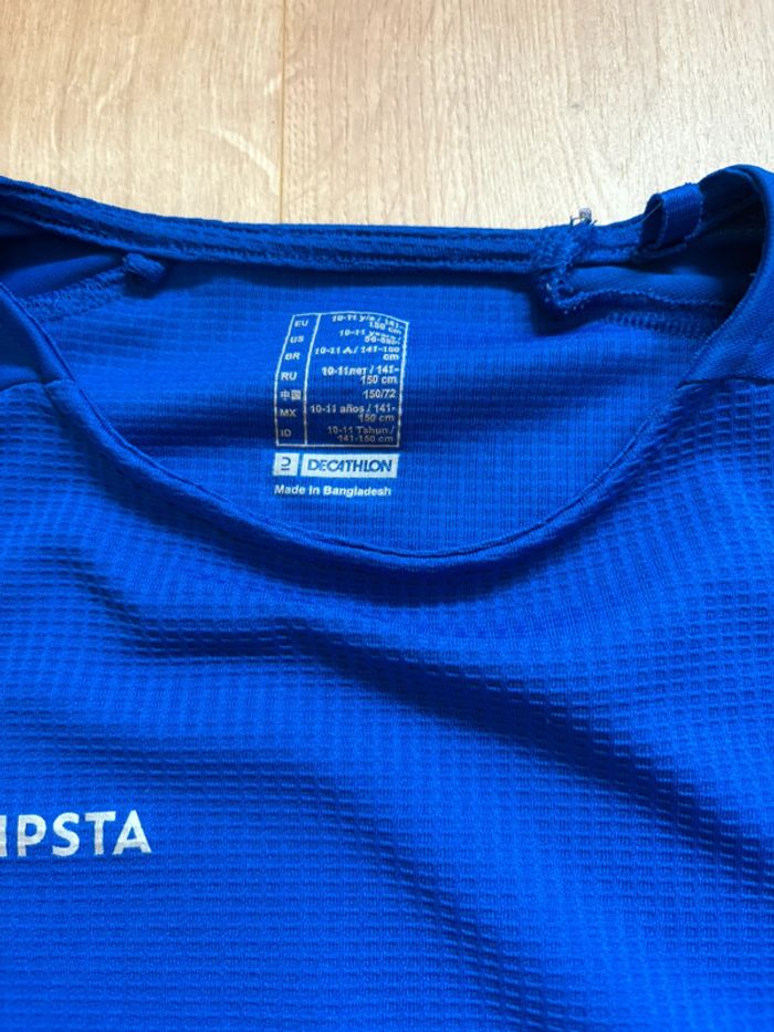 T-shirt et chaussettes de foot Décathlon 10 ans - photo numéro 2
