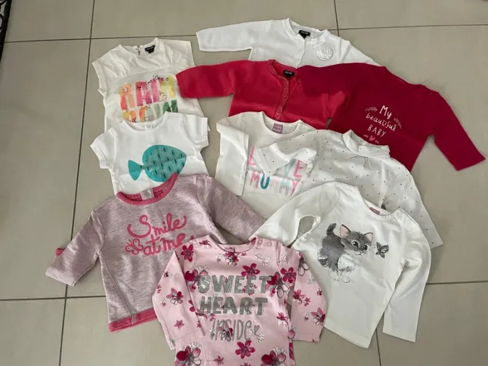 Hauts bébé fille 1 mois