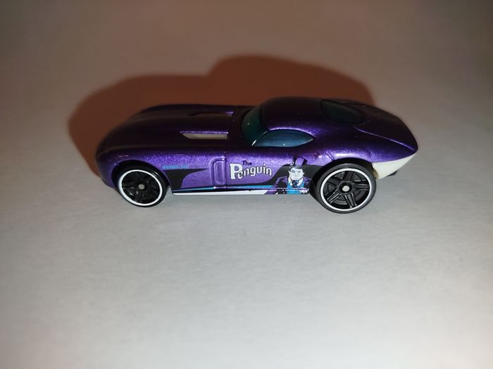 Hot Wheels The Penguin Fast Felion Multipack Batman 2025 - photo numéro 5