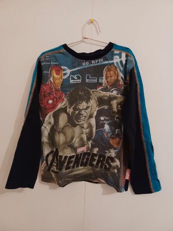 tee shirt avengers 9/10 ans