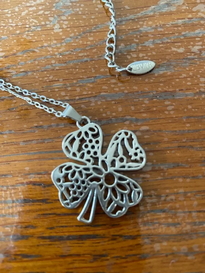 Collier trèfle - photo numéro 3