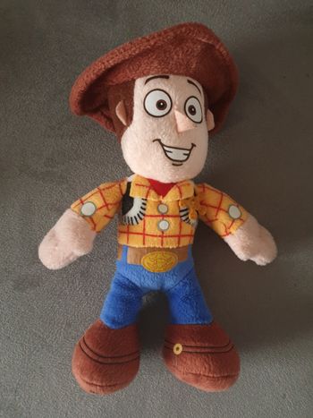 Doudou peluche – Shérif Woody – Toy Story