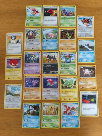 Lot 22 cartes Pokémon vintage diamant perle platine officielles