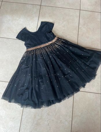 Magnifique robe tape à l’ oeil 12 ans 