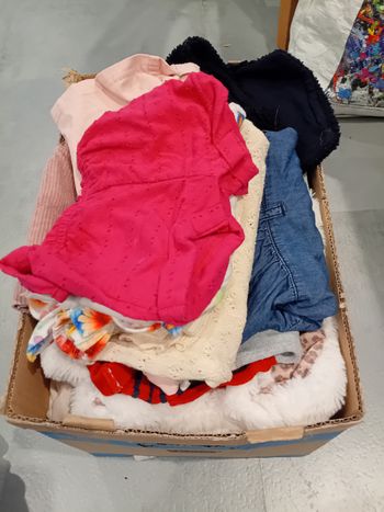 Lot de vêtements fille en taille 3 mois
