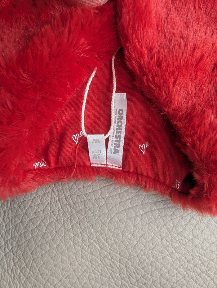 Gilet fourrure rouge - photo numéro 2