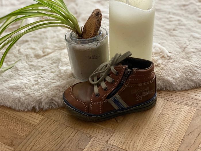 Chaussures 👞 - Kikirimu - Taille 22 - cuir marron - TBE - photo numéro 2